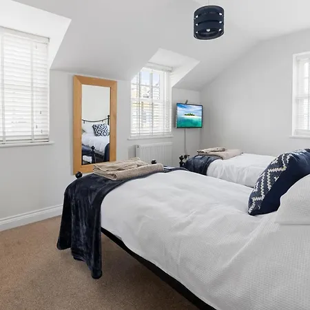 A Modern And Cosy Apartment Just Yards From Brixham'S Bustling Harbourside Exterior foto