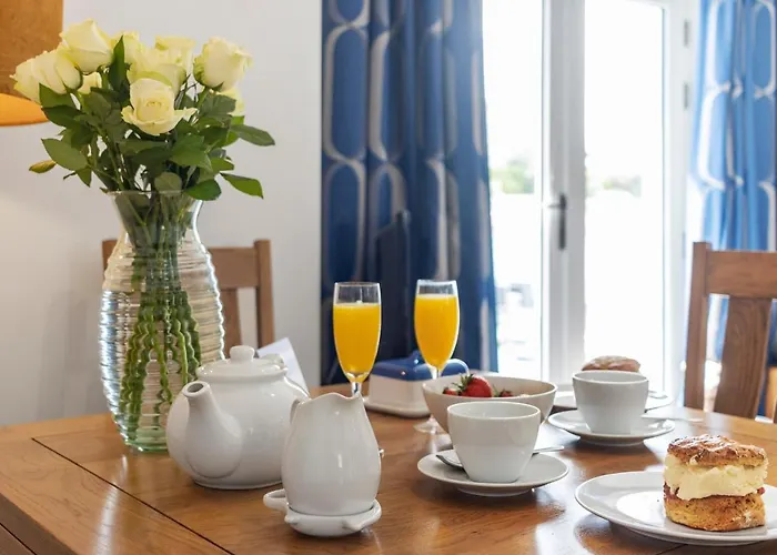 A Modern And Cosy Apartment Just Yards From Brixham\'S Bustling Harbourside