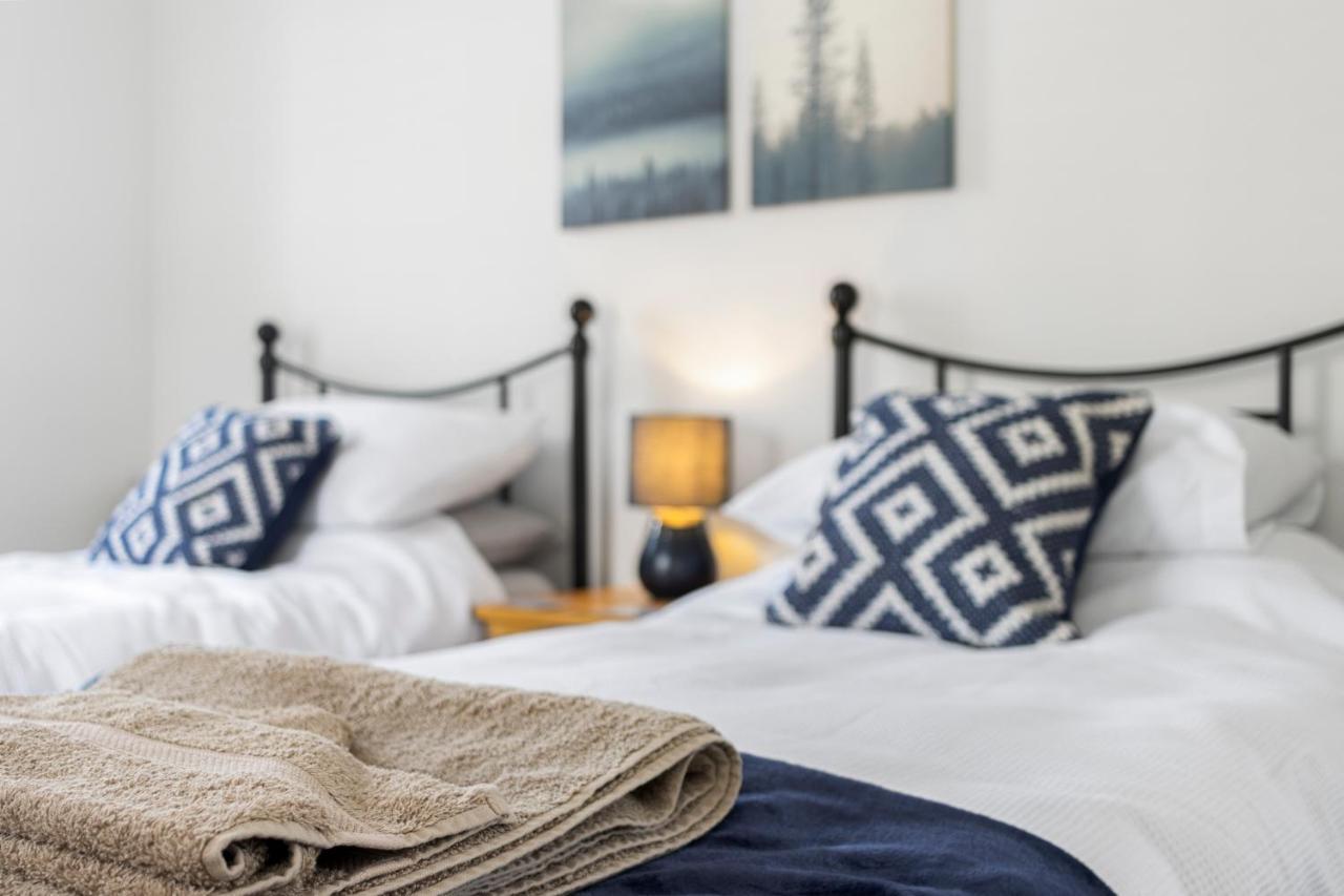 A Modern And Cosy Just Yards From Brixham's Bustling Harbourside *