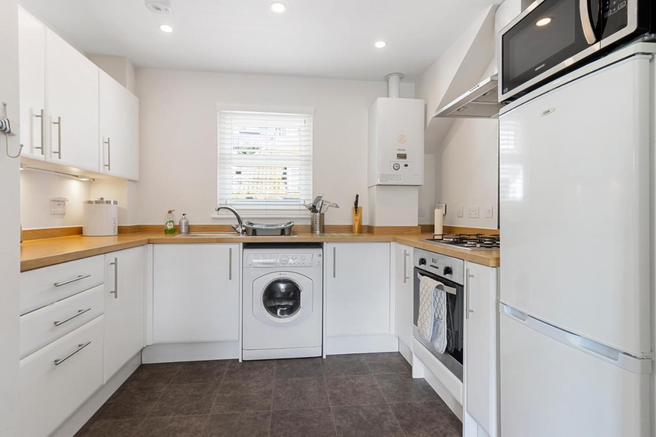 A Modern And Cosy Just Yards From Brixham's Bustling Harbourside Apartment Brixham