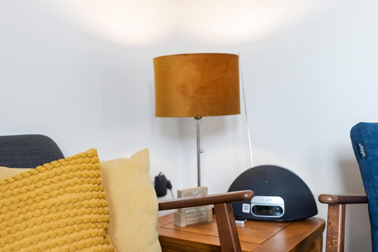 A Modern And Cosy Just Yards From Brixham's Bustling Harbourside Apartment